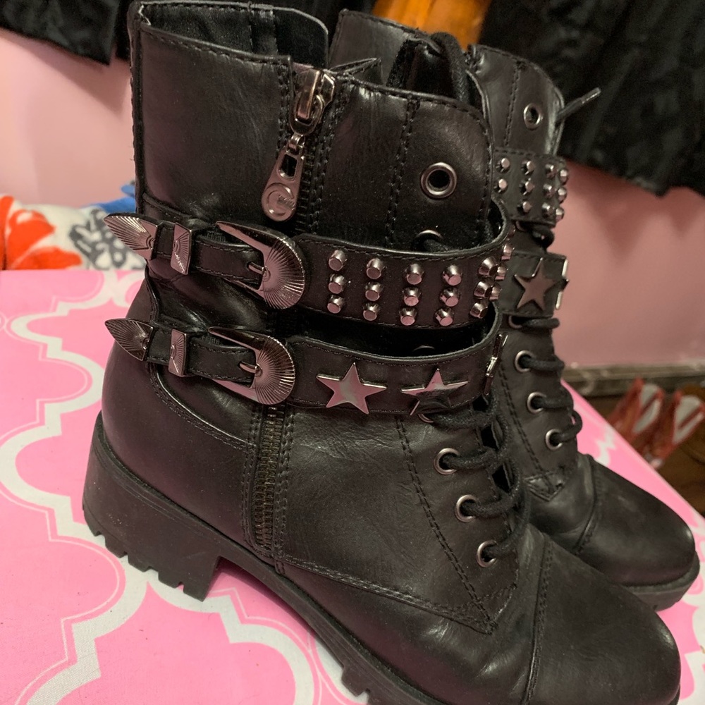 Leather boots